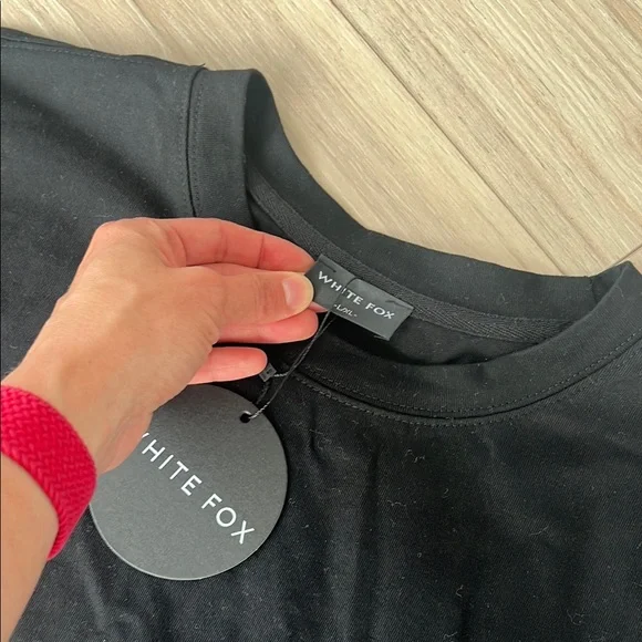 White Fox Boutique Black Long Sleeve Tee - Picture 2 of 7